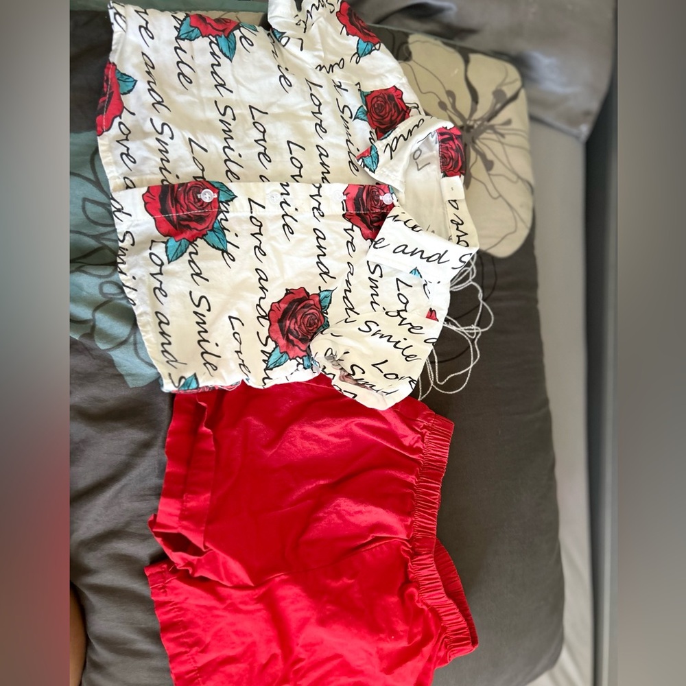 Baby boys 2 piece outfit. 6-9 month